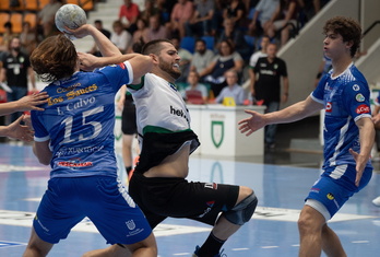 Anaitasuna sigue sin poder vencer en Asobal.