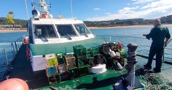 Nasas intervenidas en la bahía de Plentzia. 