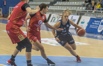 IDK Euskotren ha encajado una derrota histórica en el Gasca a manos de un Casademont Zaragoza que le ha barrido en todas las facetas.