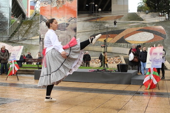 Han bailado el aurresku en honor a Muguruza y Brouard.