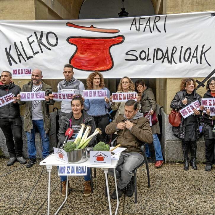 Ekimenak agerraldia egin zuen atzo.