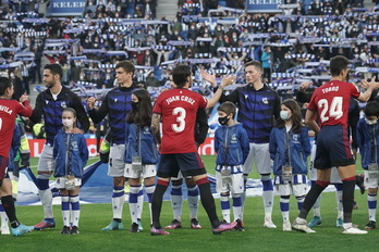 Realak eta Osasunak joan den urtean jokatutako partidaren hasiera.