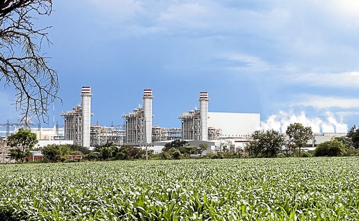 La central termoeléctrica de Huexca, en Yecapixtla, Morelos. Fotografía: Mª Ángeles Fernández y J. Marcos