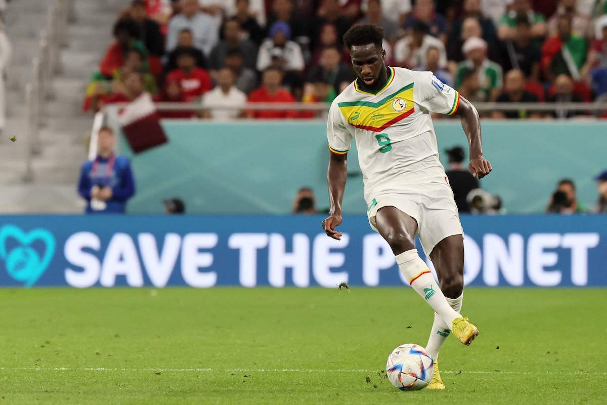 El delantero del Villarreal y cedido en la Salernitana, Boulaye Dia, ha sido el autor del primer gol senegalés. (Karim JAAFAR / AFP PHOTO)