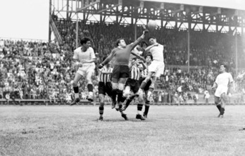 Joaquín Urkiaga Legorburu, durante un partido. 