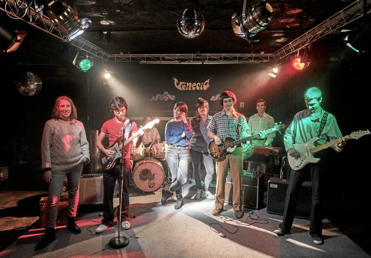 Algunas escenas de la grabación en Mutriku del largomentraje de Larraitz Zuazo sobre Itoiz.