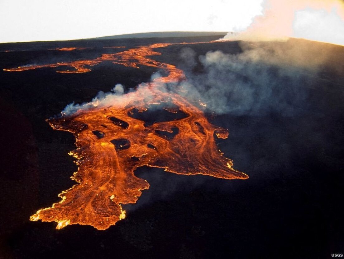 Erupción del volcán Mauna Loa tras cuatro décadas ‘dormido’.