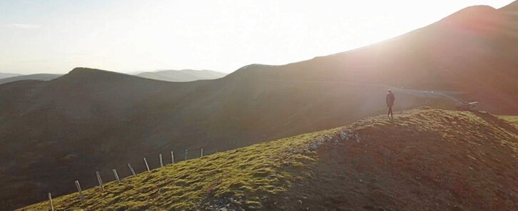 Espartingintza industriala eta indartsua izan zen, 800 langileko enpresak zeuden gehienez 5.000 biztanle izan zituen Maulen. Gaur egun, artisau erara itzuli da.