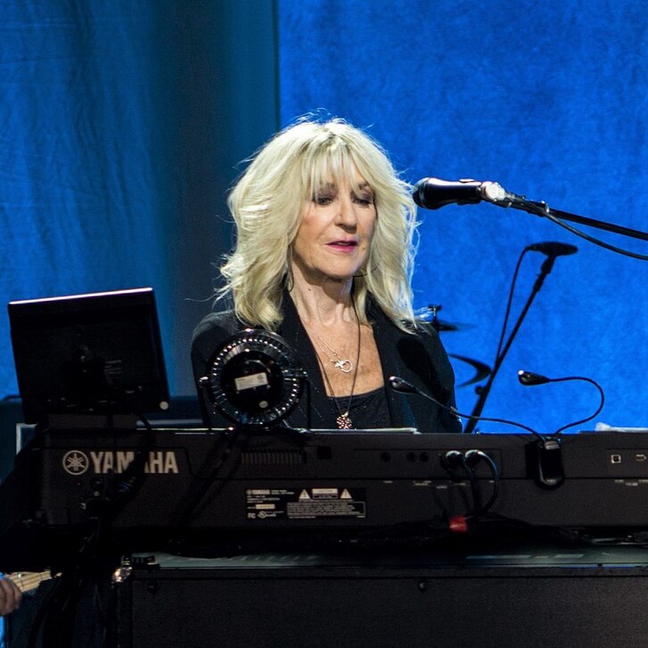 Christine McVie, en un concierto en 2017.