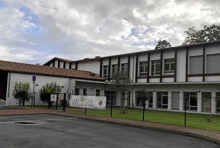 Elkartasun egitasmoari esker Ametzak baliabideak lortu ditu neguko hotzari aurre egiteko.