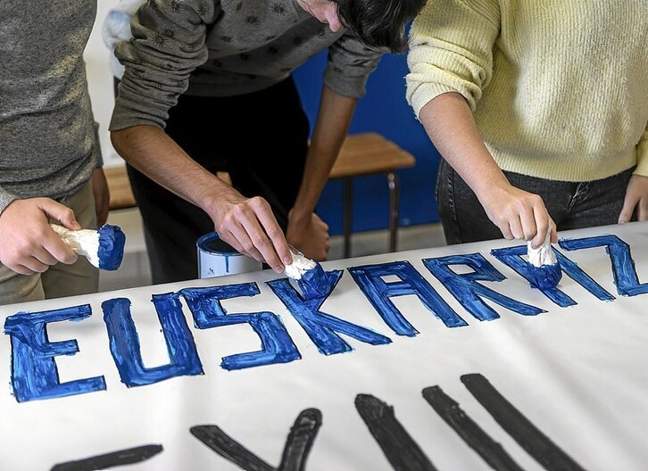 Ezin da euskara gutxi duenari euskara gutxiago eskaintzen jarraitu (Guillaume FAUVEAU)