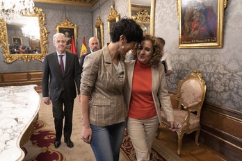 La consejera Elma Saiz y la ministra María Jesús Montero se han mostrado así de cordiales.