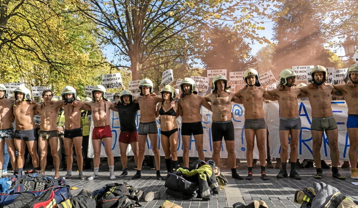 Movilización realizada en Donostia por parte de los bomberos de Araba y Gipuzkoa.