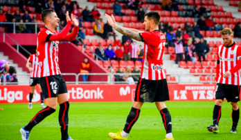 Yuri ha asistido a Guruzeta en el primer gol del partido.