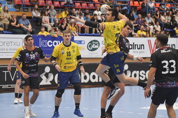 Jon Azkue ha sido el timonel del equipo y ha marcado cuatro goles.