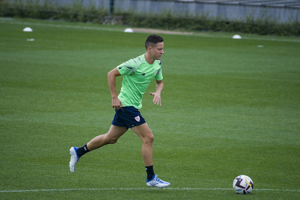 Ander Herrera Lezaman egindako entrenamendu batean. (Aritz LOIOLA / FOKU)