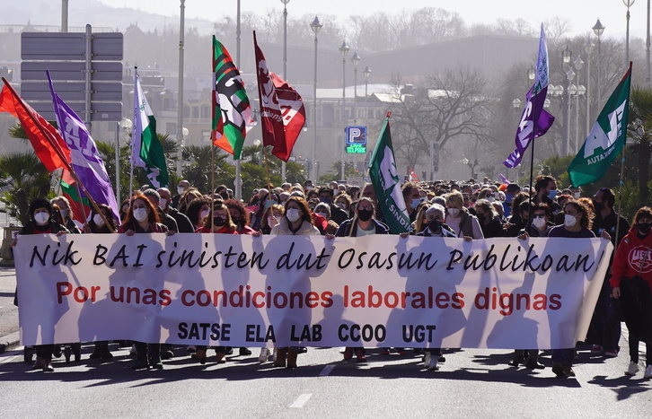 Iragan otsailaren 26an osasungintza publikoaren defentsan Donostian egin zuten manifestazioa.