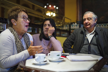 Jon Kortazar, Arestiren senideekin. 