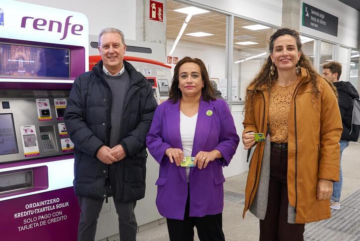 La tarjeta Mugi ya se puede recargar en las taquillas y las máquinas de Renfe.