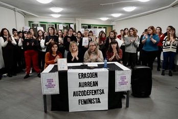Prentsaurrekoa eman du Bilboko mugimendu feministak.