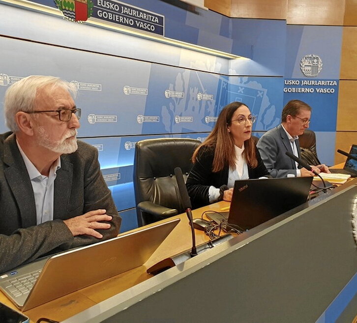 Begoña Pedrosa, viceconsejera de Educación, durante la presentación de los baremos.