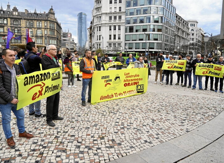 Trapagarango Amazoneko langileek Bilbon abenduan egindako mobilizazioa.