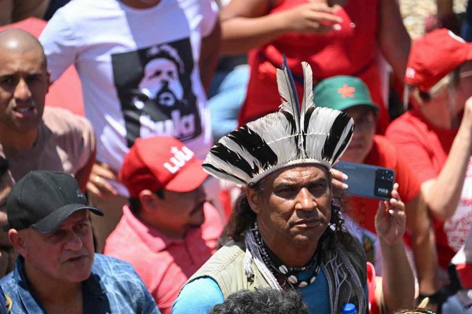 Tres Poderes plazan ere elkartu dira presidente berriaren jarraitzaileak. Tres Poderes plazan ere elkartu dira presidente berriaren jarraitzaileak.