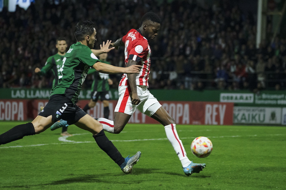 Iñaki Williams arrastra unas molestias en la rodilla desde el Mundial. (Aritz LOIOLA / FOKU) Iñaki Williams arrastra unas molestias en la rodilla desde el Mundial. (Aritz LOIOLA / FOKU)