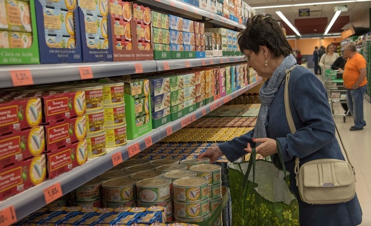 Algunos precios incluso han sido elevados tras la rebaja del IVA, ha constatado Facua.