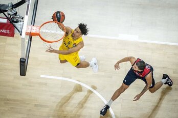 Maodo Lok sartu du Alba Berlinen garaipena bermatu duen azken saskiratzea.