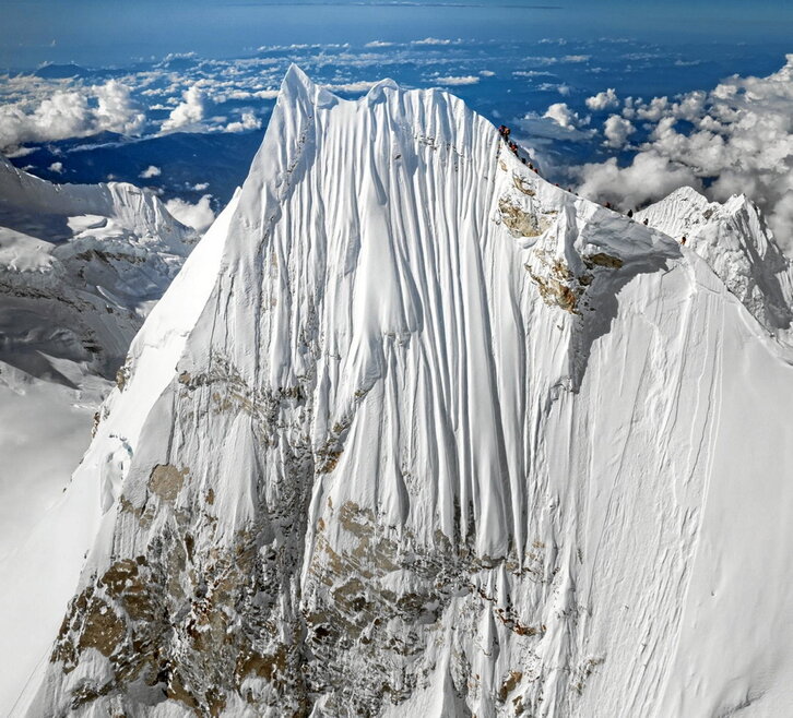Imagen de la expedición invernal de Alex Txikon a la cima del Manaslu.