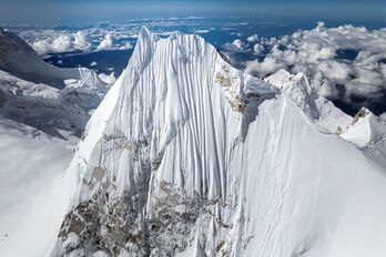 Imagen de la expedición invernal de Alex Txikon a la cima del Manaslu.