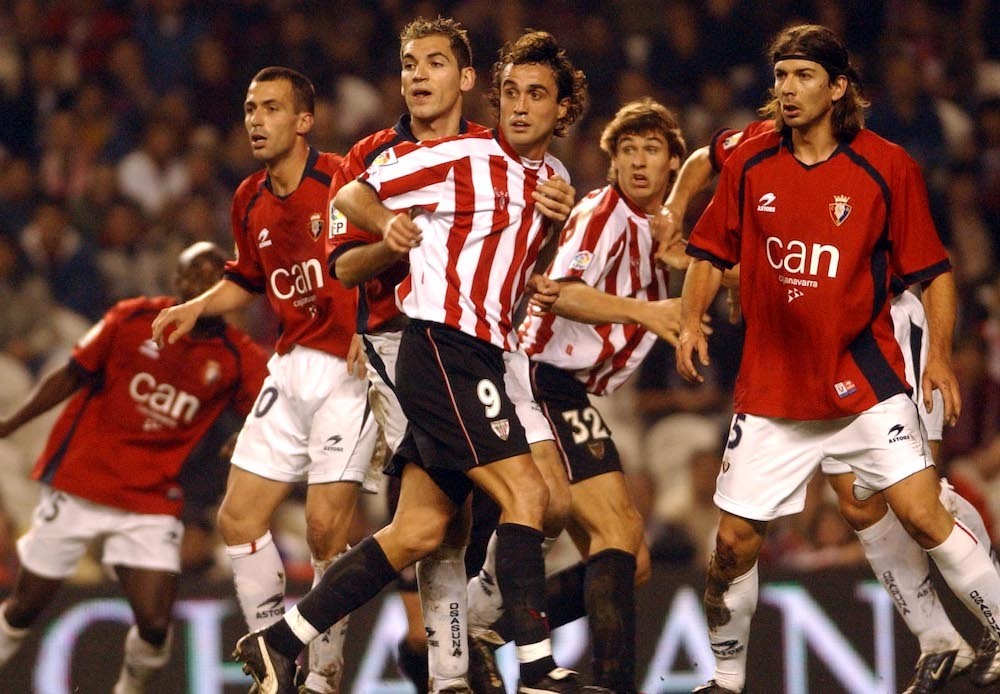 Ezquerro y Llorente pugnan con Josetxo y Pablo García ante la mirada de Patxi Puñal. (Marisol RAMIREZ / FOKU) Ezquerro y Llorente pugnan con Josetxo y Pablo García ante la mirada de Patxi Puñal. (Marisol RAMIREZ / FOKU)