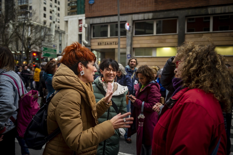 EH Bilduko Bakartxo Ruiz eta Maddalen Iriarte, Bilboko manifestazioan. EH Bilduko Bakartxo Ruiz eta Maddalen Iriarte, Bilboko manifestazioan.