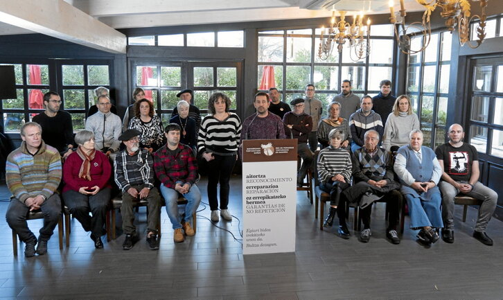 Integrantes de la Red de Personas Torturadas de Navarra, en la comparecencia de ayer.