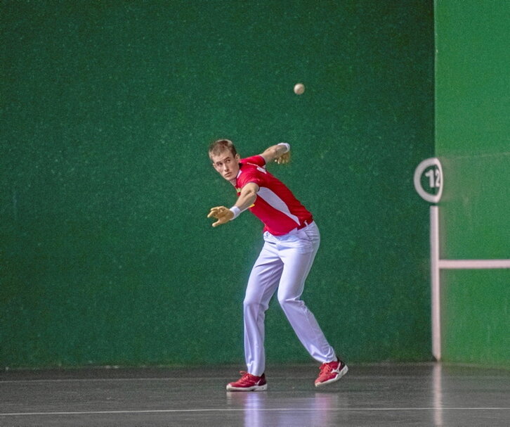 Mariezkurrena, Tolosan jokatutako azken partidan.