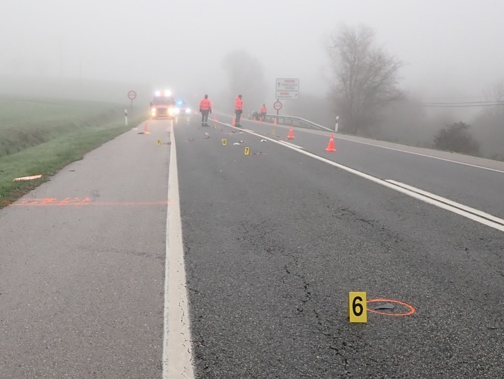 El accidente ha obligado a cortar la vía temporalmente.