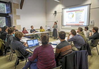 Azken edizioetako formazio saio bat, Leire Udabe Koordinazio Taldeko kidearekin.