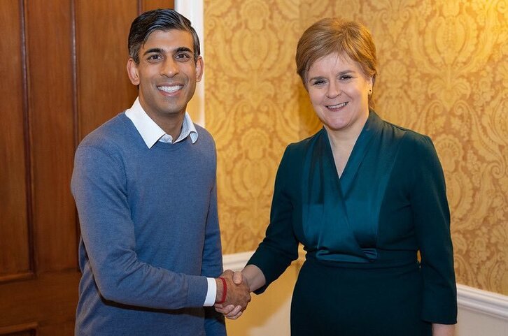 Rishi Sunak y Nicola Sturgeon, ayer en Inverness.