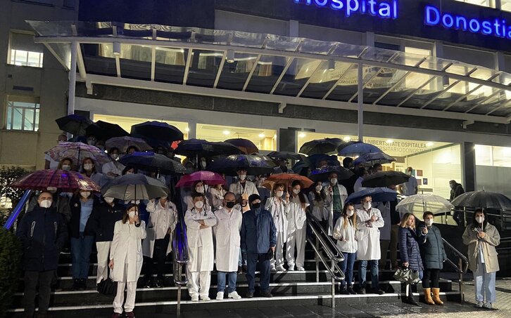 Astelehen honetan Donostia Ospitalean egindako elkarretaratzea.