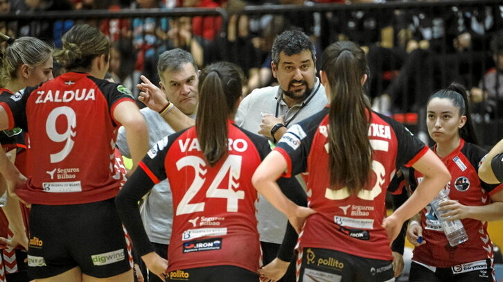 Zuazoko jokalariak iragan asteburuan Bera Beraren aurka jokatutako derbian.