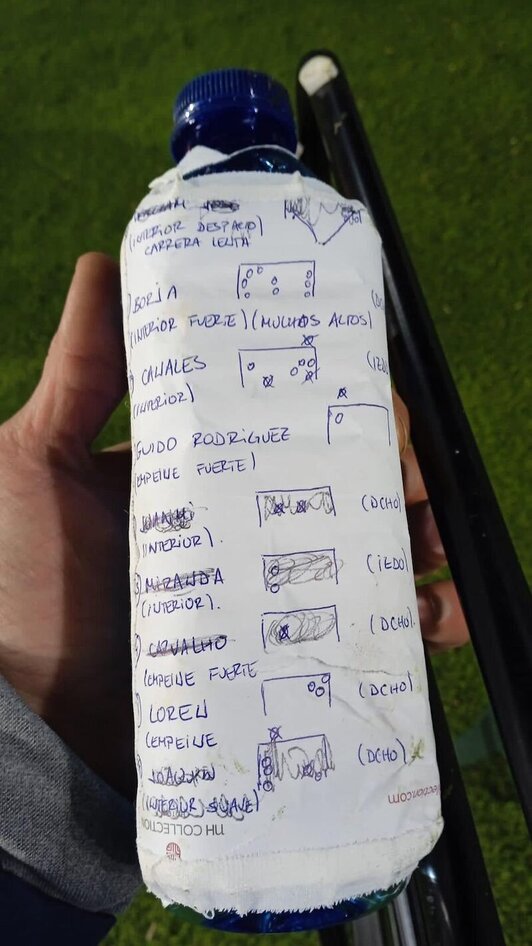 La botella de Sanzol que tenía las claves para Herrera.