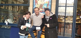 Iñigo Cobo, Mikel Martinez eta Lutxo Egia, Cafe Bar Bilbao sariketan.