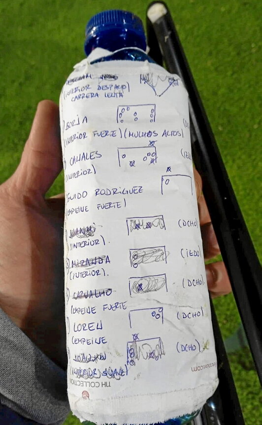 La botella de Sanzol que tenía las claves para Herrera.