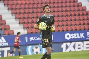 Juan Pérez siempre se ha encontrado con una importante competencia para hacerse con la titularidad en Osasuna.