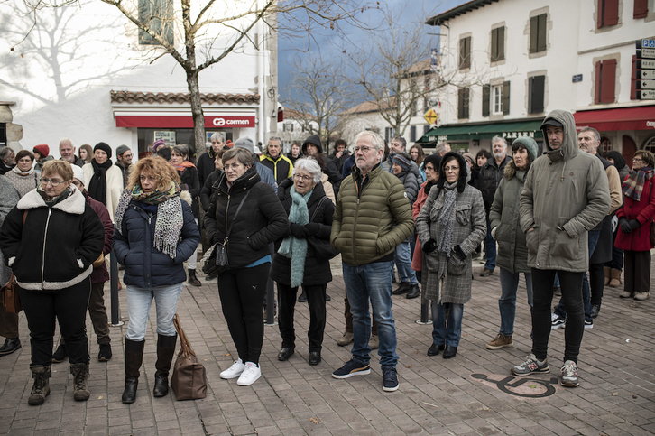 Movilización para pedir explicaciones sobre el atropello de migrantes, esta tarde en Urruña.