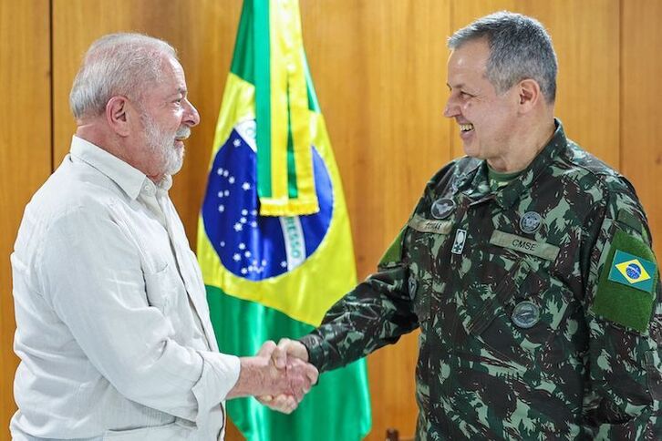 El presidente brasileño y el nuevo jefe del Ejército de Tierra
