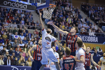 Kassius Robertson ha desquiciado al Baskonia a partir del descanso.