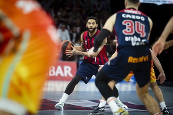 Pierriá Henry actuó ante Valencia Basket quizá por última vez en el Buesa Arena como local.