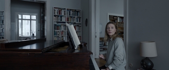 Cate Blanchett tuvo que mejorar sus nociones de piano para hacer de compositora y directora de orquesta. 